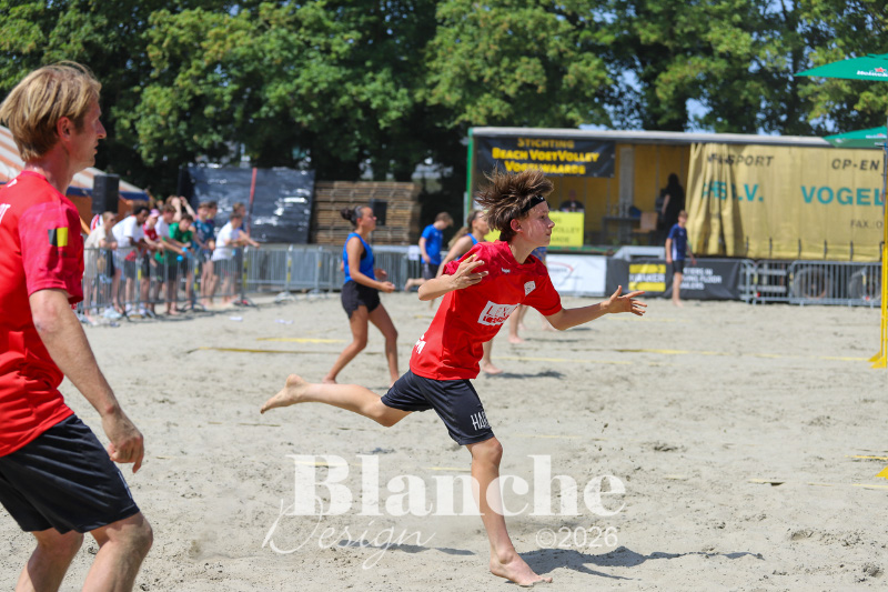 Beach_2026_06_-66.jpg